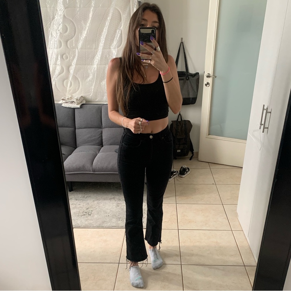 Zara Black flared cropped denim. High waisted. Size 0. Size 32